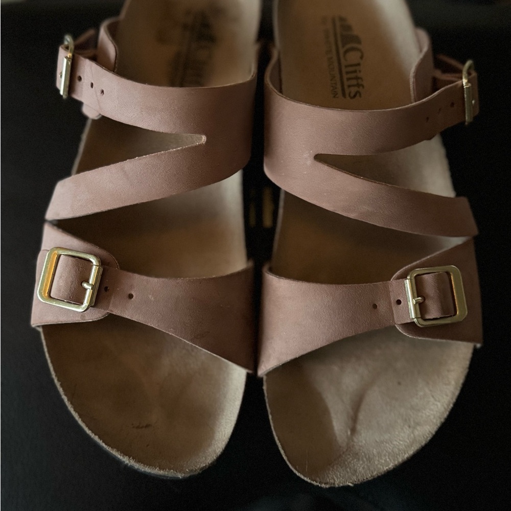 Cliffs by White Mountain Brown Strappy Sandals
